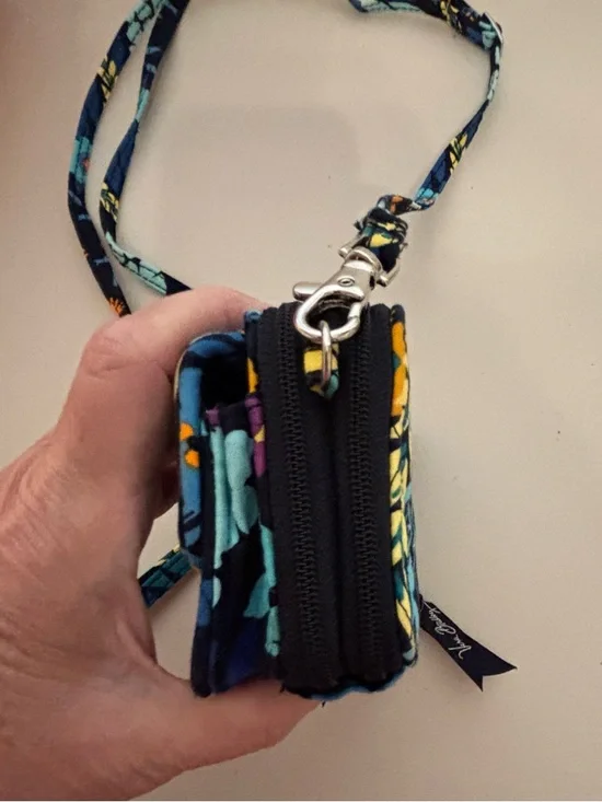 Vera Bradley Teal & Blue Floral Quilted Mini Wristlet Crossbody (Rare Find) - Picture 16 of 16